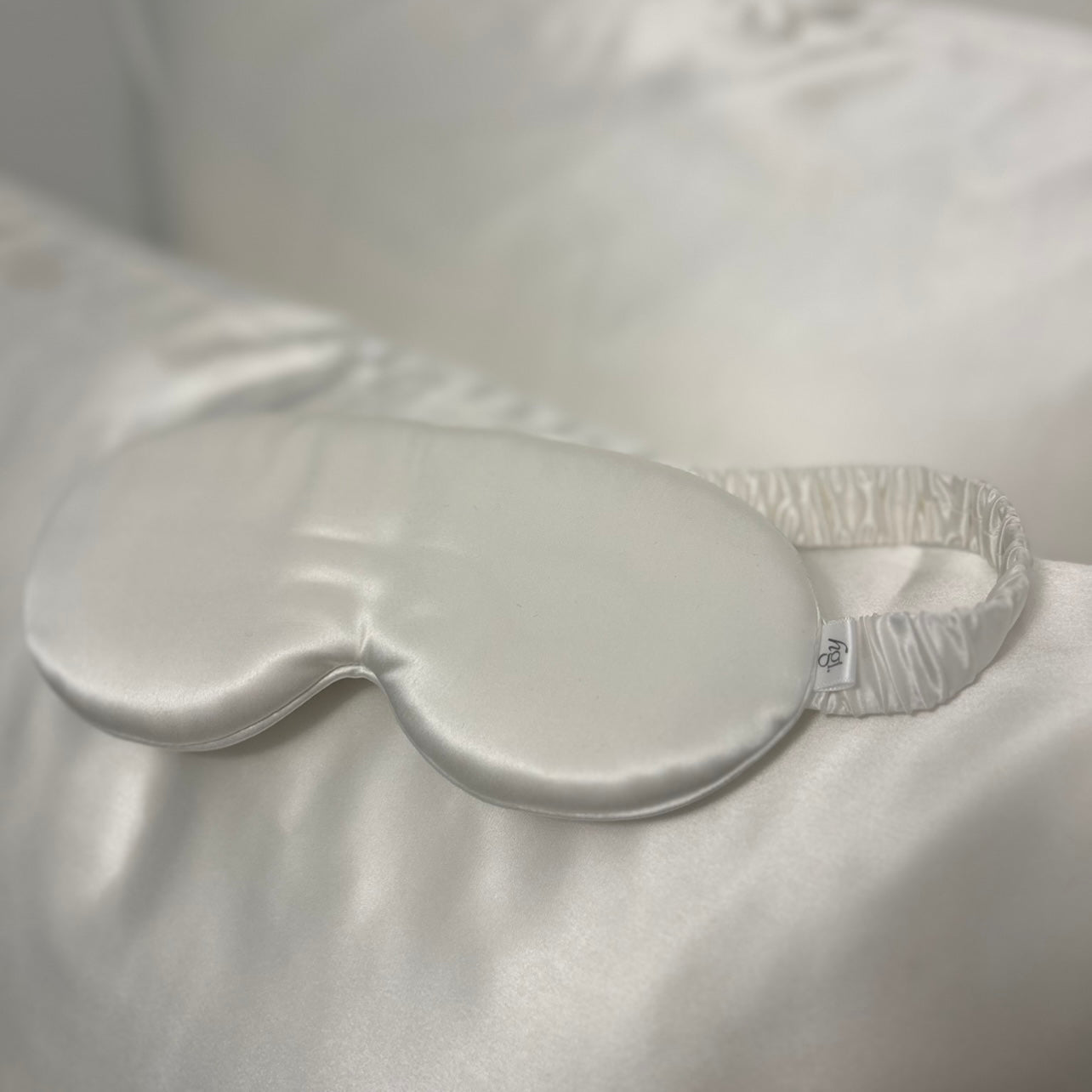 SILK SLEEP MASKS