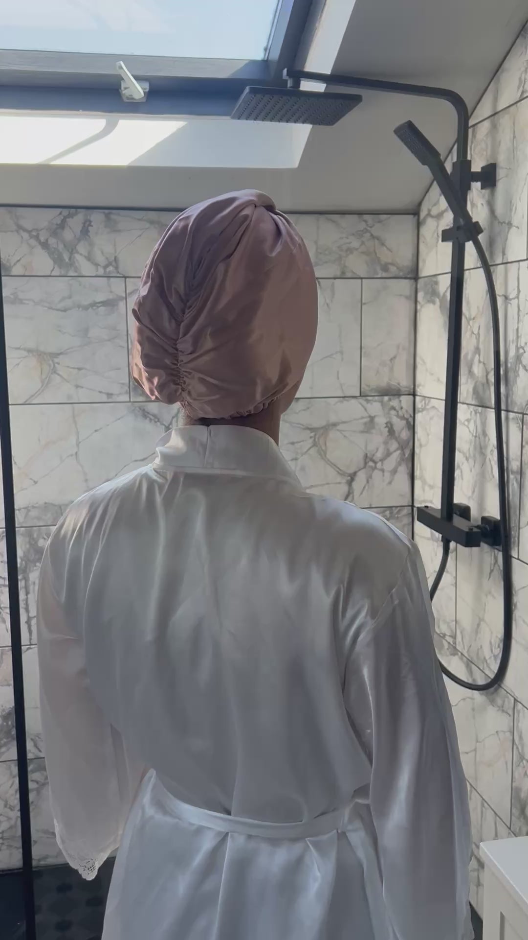 Video model taking off hair bonnet beautiful hair mulberry silk